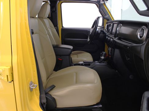 Used 2019 Jeep Wrangler Unlimited Rubicon image 45