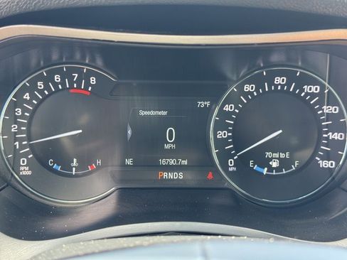 Used 2020 Lincoln MKZ AWD w/ Convenience Package image 17