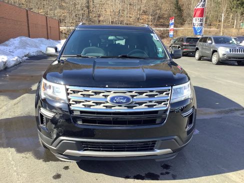 Used 2018 Ford Explorer XLT w/ Class II Trailer Tow Package image 6