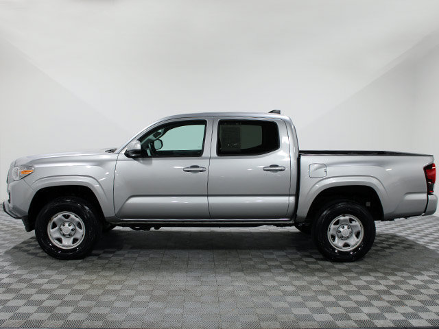 Certified 2023 Toyota Tacoma SR AWD/4WD image 3