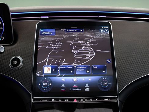 Used 2023 Mercedes-Benz EQE 350+ Sedan image 34