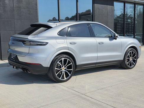 Certified 2021 Porsche Cayenne Coupe image 8