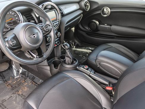 Used 2019 MINI Cooper 2-Door Hardtop image 19