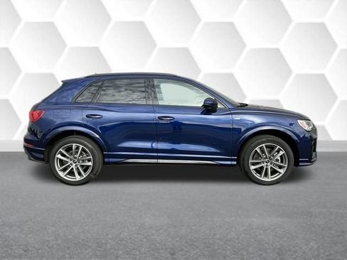 New 2025 Audi Q3 2.0T Premium image 3