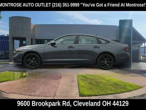 Used 2025 Honda Accord SE image 9