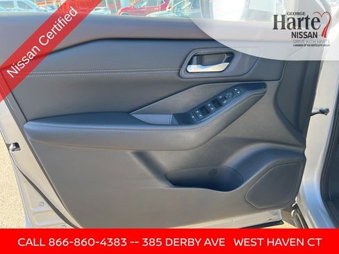 Certified 2023 Nissan Rogue SV w/ SV Premium B Package image 17