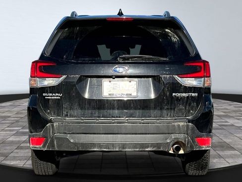 Used 2020 Subaru Forester Premium AWD/4WD image 5
