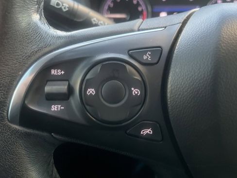 Used 2020 Buick Enclave Essence w/ Sound and Sites Package image 12