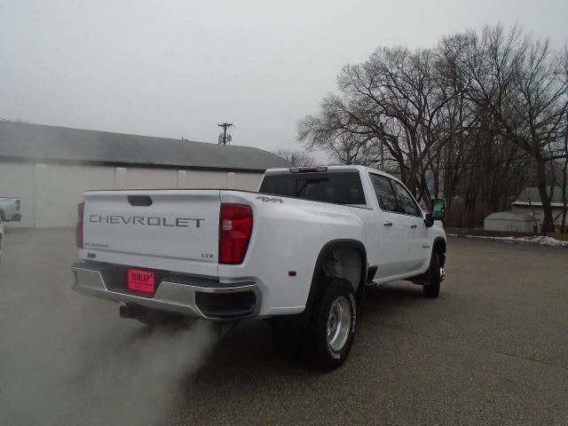 Used 2022 Chevrolet Silverado 3500 LTZ w/ LTZ Convenience Package AWD/4WD image 22