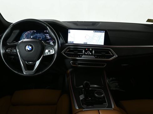 Used 2023 BMW X5 xDrive40i w/ Parking Assistance Package AWD/4WD image 17