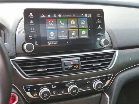 Used 2020 Honda Accord Touring image 12