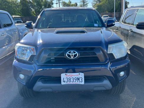 Used 2012 Toyota Tacoma 4x4 Double Cab w/ TRD Sport Pkg image 2