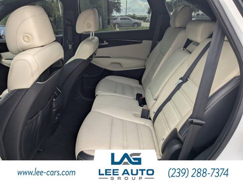 Used 2017 Kia Sorento SX image 12