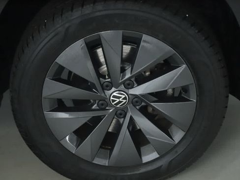 Used 2023 Volkswagen Taos S FWD image 10