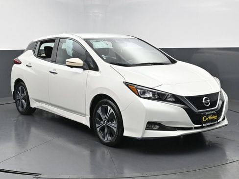 Used 2022 Nissan Leaf SL Plus image 6