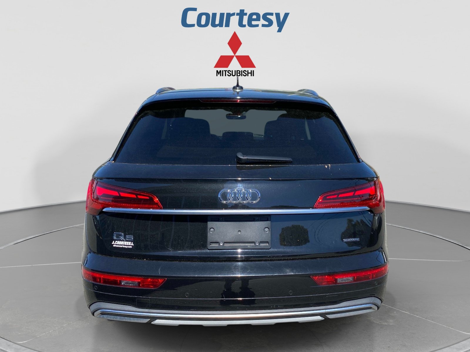 Used 2021 Audi Q5 2.0T Premium Plus w/ Premium Plus Package AWD/4WD image 4