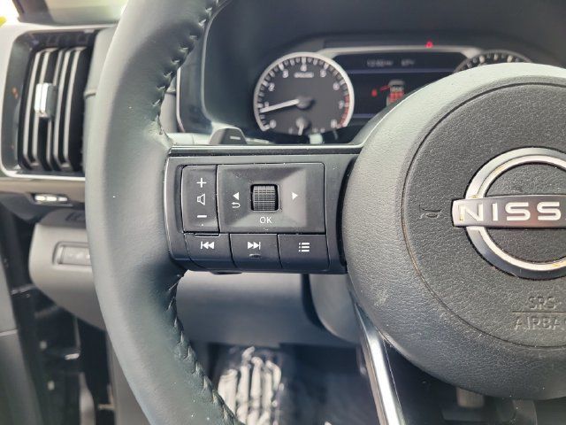Used 2024 Nissan Pathfinder SV FWD image 22
