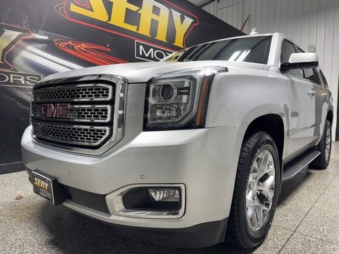 Used 2018 GMC Yukon SLT w/ Open Road Package image 2