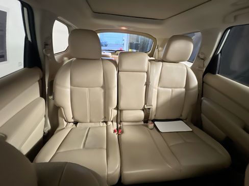 Used 2018 Nissan Pathfinder Platinum FWD image 32