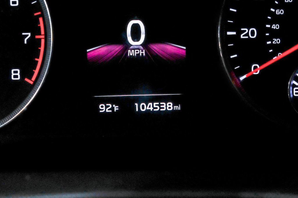 Used 2022 Kia K5 LX FWD image 26