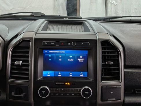 Certified 2021 Ford Expedition XLT w/ FX4 Off-Road Package image 29