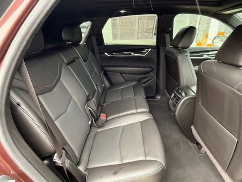 Used 2022 Cadillac XT5 Premium Luxury w/ Technology Package image 16