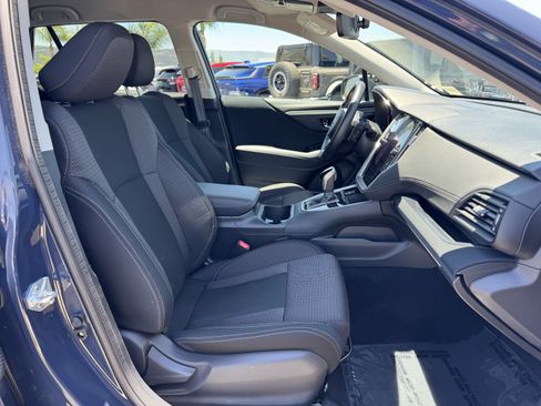 Used 2025 Subaru Outback Premium AWD/4WD image 33