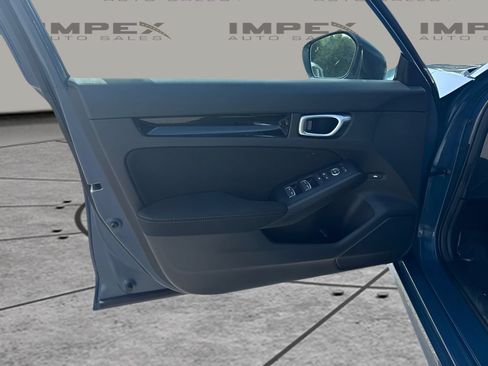 Used 2025 Honda Civic Sport image 17
