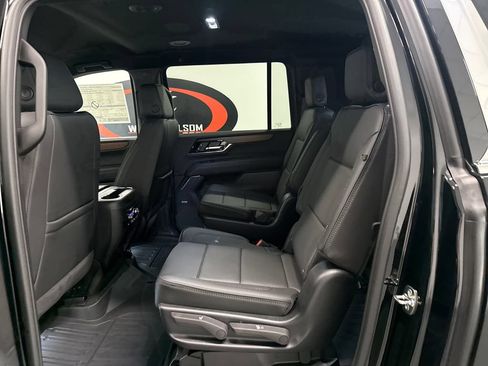 New 2026 GMC Yukon XL Denali w/ LPO, Floor Liner Package RWD image 12