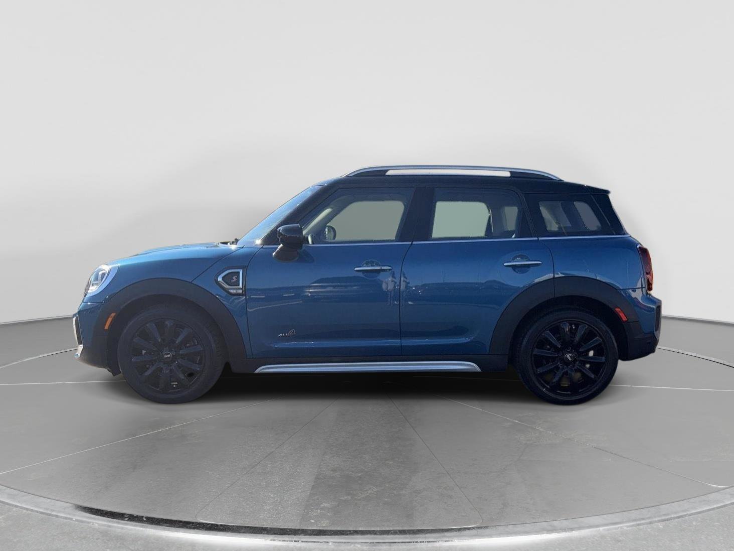 Used 2024 MINI Cooper Countryman S AWD/4WD image 2