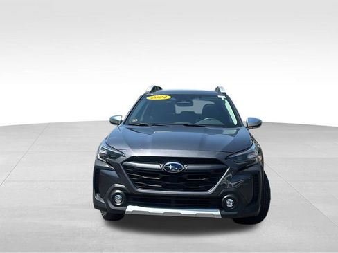 Used 2024 Subaru Outback Touring AWD/4WD image 2