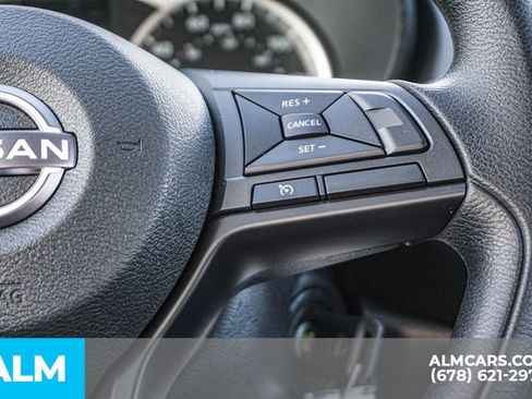 Used 2025 Nissan Versa S w/ Trunk Package image 30