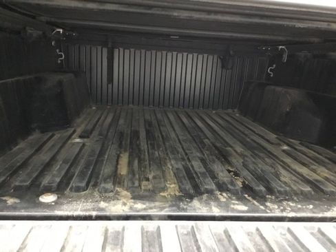 Used 2022 Toyota Tacoma SR5 AWD/4WD image 14