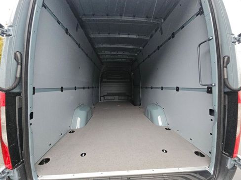 New 2025 Mercedes-Benz Sprinter 2500 image 15
