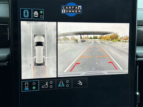 Used 2025 GMC Yukon Elevation image 29