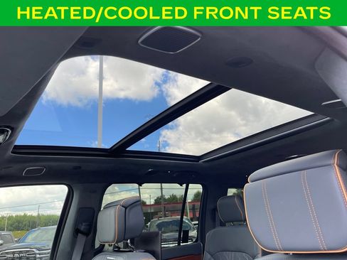 Used 2024 Jeep Grand Wagoneer L Series III w/ Rear Seat Video Group 1 AWD/4WD image 18