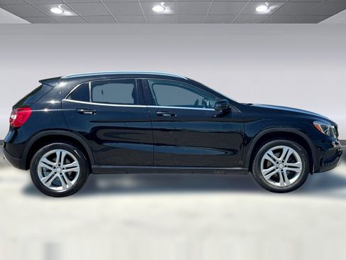 Certified 2017 Mercedes-Benz GLA 250 4MATIC image 7