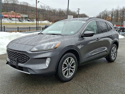 Used 2022 Ford Escape SEL image 3