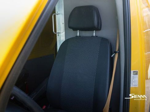 Used 2014 Freightliner Sprinter 2500 image 12