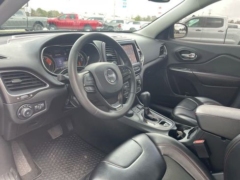 Used 2022 Jeep Cherokee Trailhawk w/ Trailer Tow Group image 19