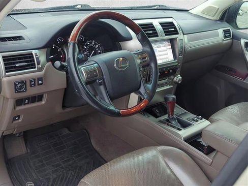 Used 2013 Lexus GX 460 image 12