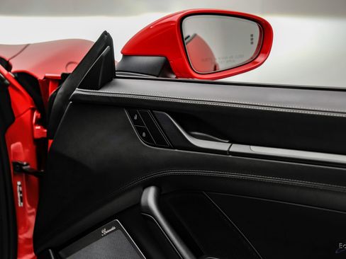 Used 2024 Porsche 911 Carrera GTS w/ Premium Package image 81