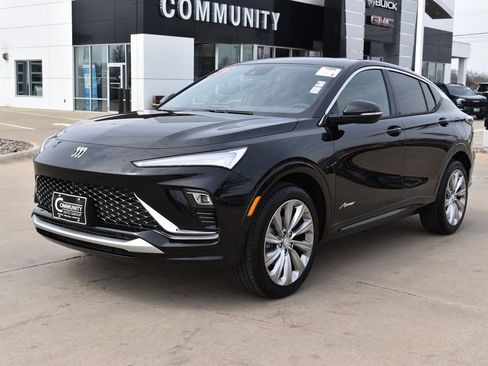 New 2025 Buick Envista Avenir image 3