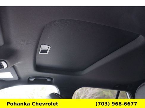 New 2026 Chevrolet Trax RS w/ Sunroof Package image 20