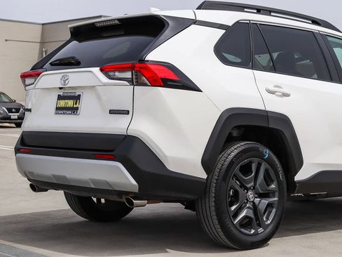 Used 2024 Toyota RAV4 Adventure image 9