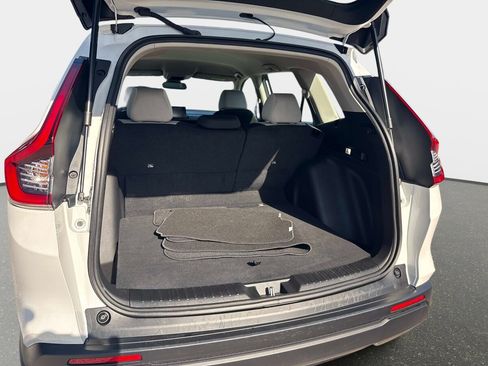 Used 2024 Honda CR-V LX image 9