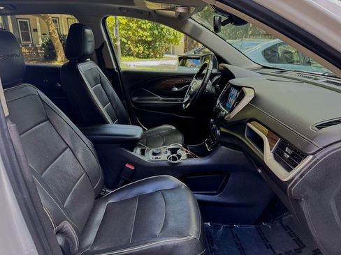 Used 2020 GMC Terrain Denali w/ Denali Premium Package AWD/4WD image 28