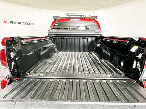 Used 2023 Toyota Tacoma TRD Sport image 31