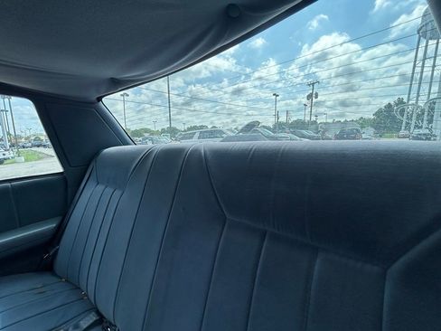 Used 1996 Oldsmobile Cutlass Ciera SL FWD image 18