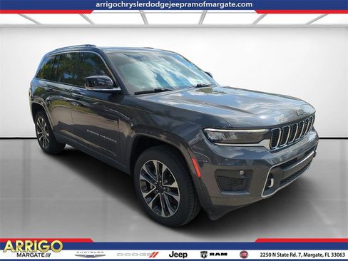 Used 2022 Jeep Grand Cherokee Overland image 1